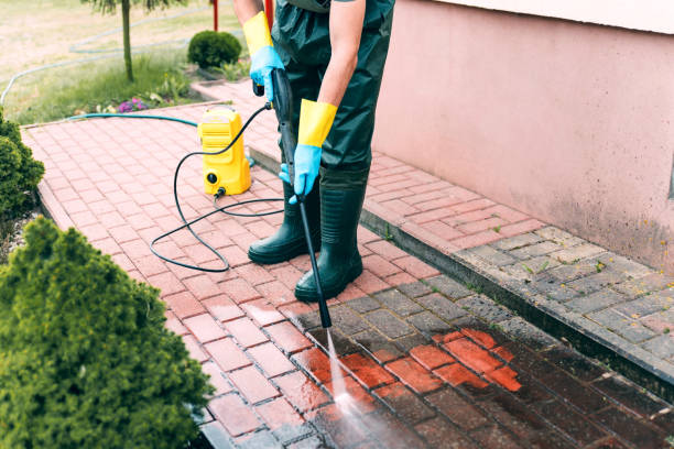 Playground Equipment Cleaning in West Bay Shore, NY